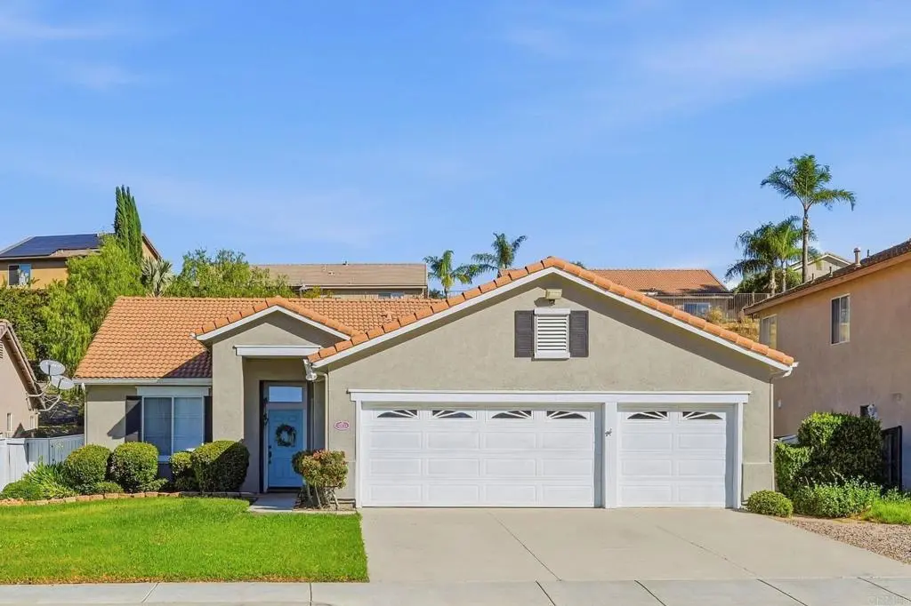 33012 Regina Drive, Temecula, CA — listing photo 1