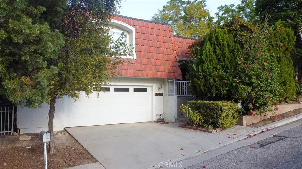 22762 Avenue San Luis, Woodland Hills, CA — listing photo 1