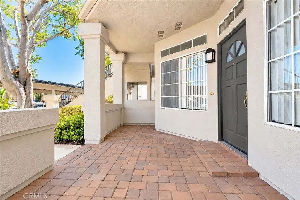 Condominium for sale at 9 De Lino, Rancho Santa Margarita, CA featuring 1 bed and 1 bath