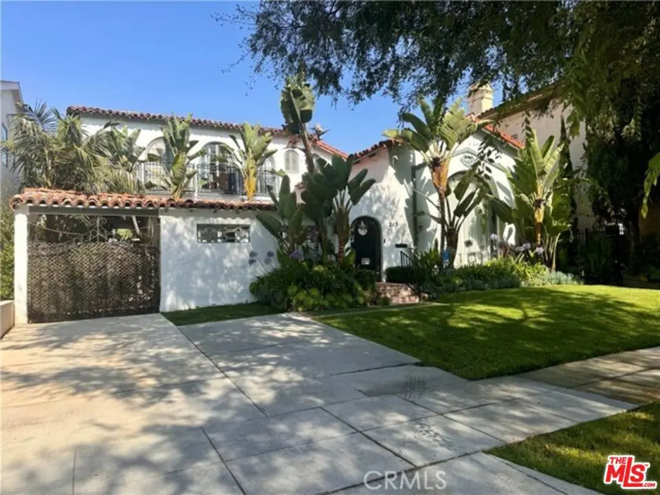 Single Family Residence for rent at 213 EL CAMINO Drive, Beverly Hills, CA featuring 6 beds and 7 baths