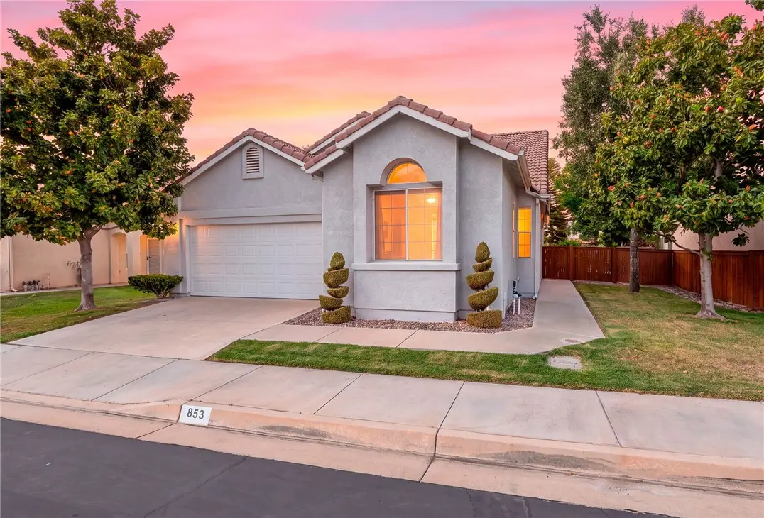 853 Camino De Oro, San Jacinto, CA — listing photo 1