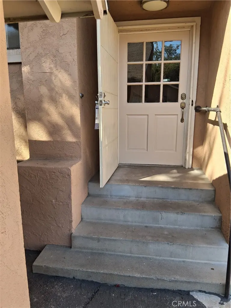 723 Montana B, Monrovia, CA — listing photo 1