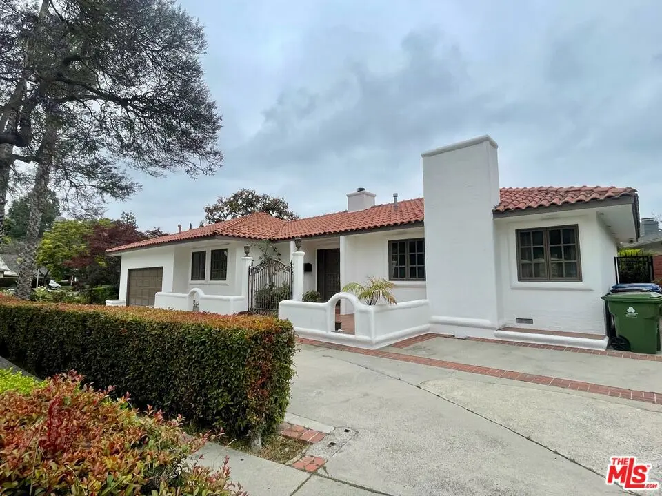 Single Family Residence for rent at 1441 Allenford Avenue, Los Angeles, CA featuring 5 beds and 5 baths