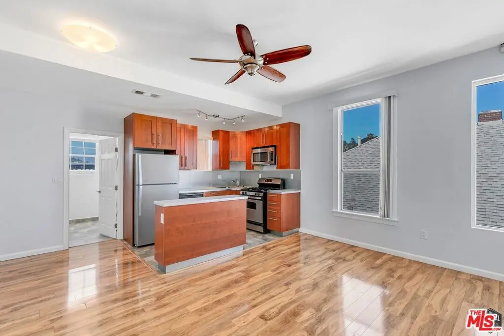 Apartment for rent at 141 W Avenue 31, Los Angeles, CA featuring 2 beds and 1 bath
