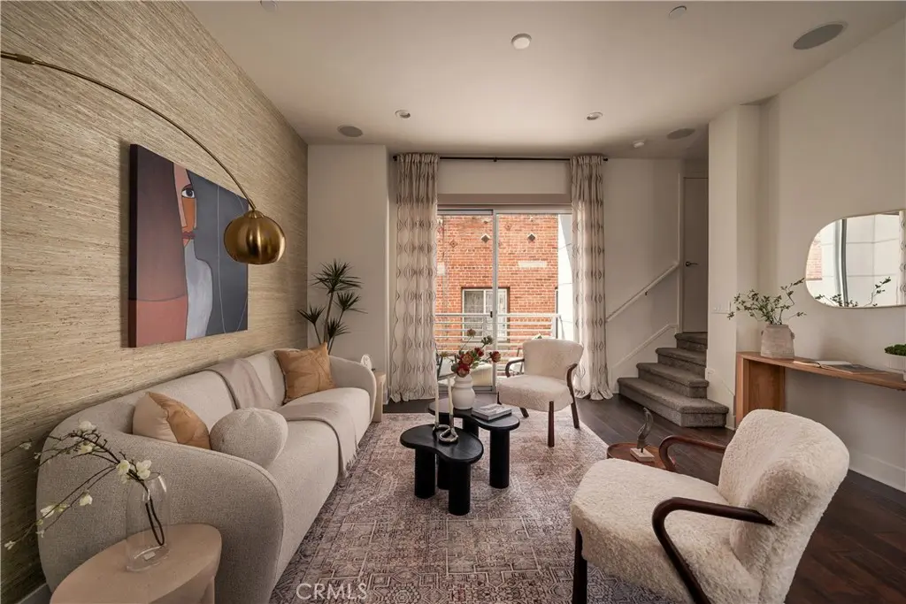 2204 Tom Mix, Los Angeles, CA — listing photo 1