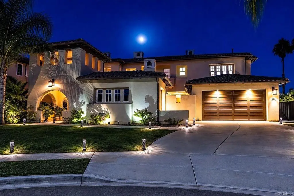 Single Family Residence for sale at 2814 Lake Crest Ct, Chula Vista, CA featuring 4 beds and 6 baths