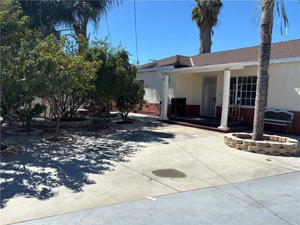 789 N Myrtle Avenue, Pomona, CA — listing photo 1