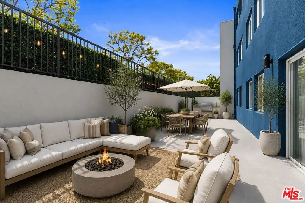 16100 W Sunset Boulevard 109, Pacific Palisades, CA — listing photo 1