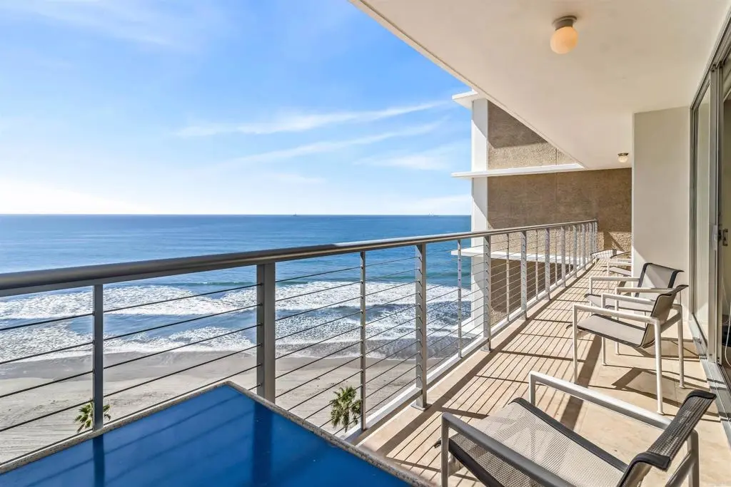 1720 Avenida del Mundo 1105, Coronado, CA — listing photo 1