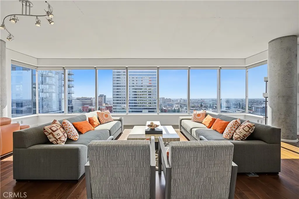 1155 S S Grand Avenue 1601, Los Angeles, CA — listing photo 1