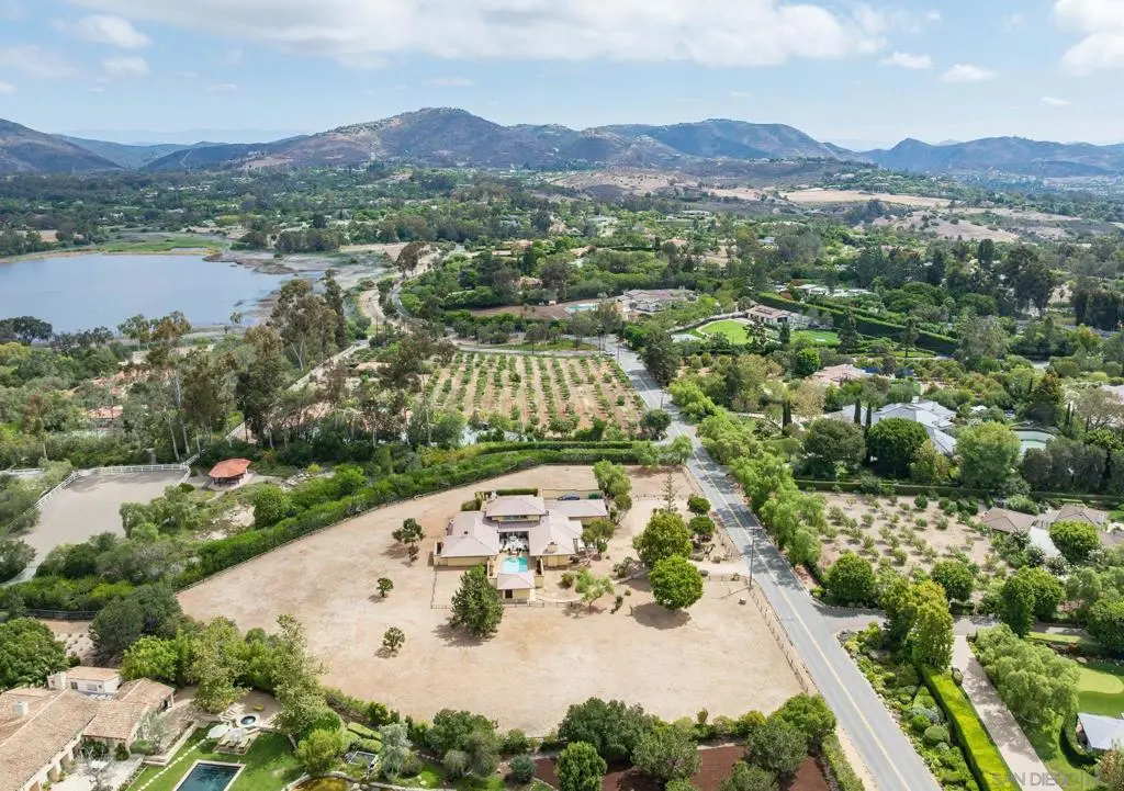6358 Lago Lindo, Rancho Santa Fe, CA — listing photo 1