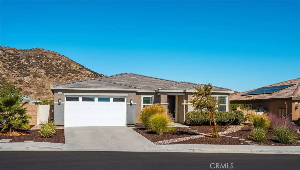 28144 Zipper, Menifee, CA — listing photo 1