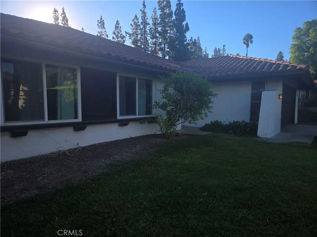 955 Le Conte Drive, Riverside, CA — listing photo 1