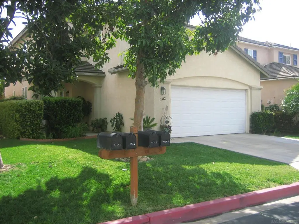 Single Family Residence for rent at 11342 Village ridge Rd, San Diego, CA featuring 4 beds and 3 baths