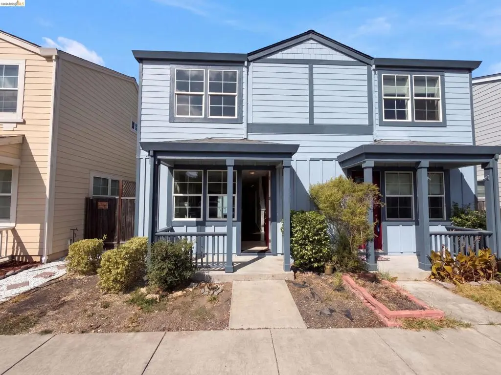 2560 N Village Dr, Santa Rosa, CA — listing photo 1