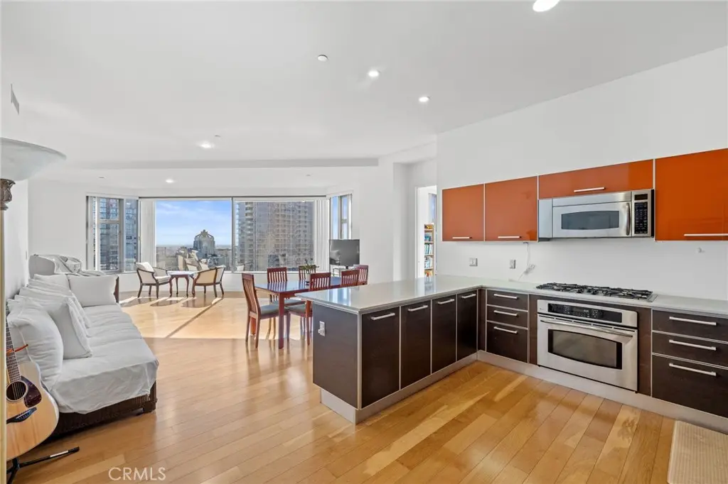 Condominium for sale at 801 S Grand 1611, Los Angeles, CA featuring 2 beds and 2 baths