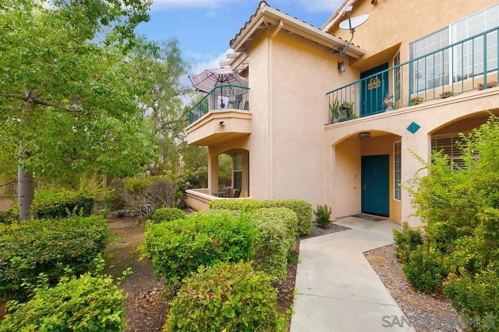 Single Family Residence for rent at 18523 Caminito Pasadero 354, San Diego, CA featuring 2 beds and 2 baths