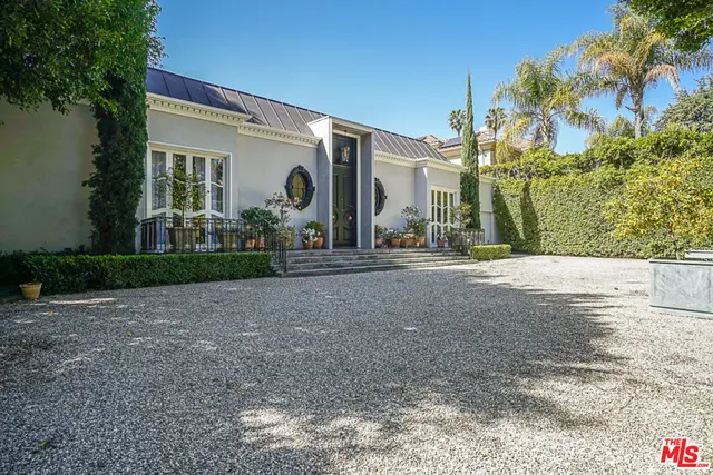 517 N Rodeo Drive, Beverly Hills, CA — listing photo 1