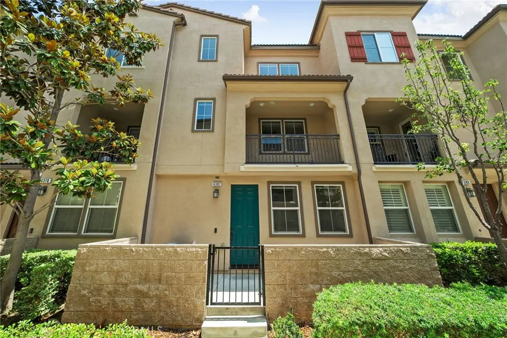 Single Family Residence for sale at 6382 Aquila Way, Eastvale, CA featuring 2 beds and 3 baths