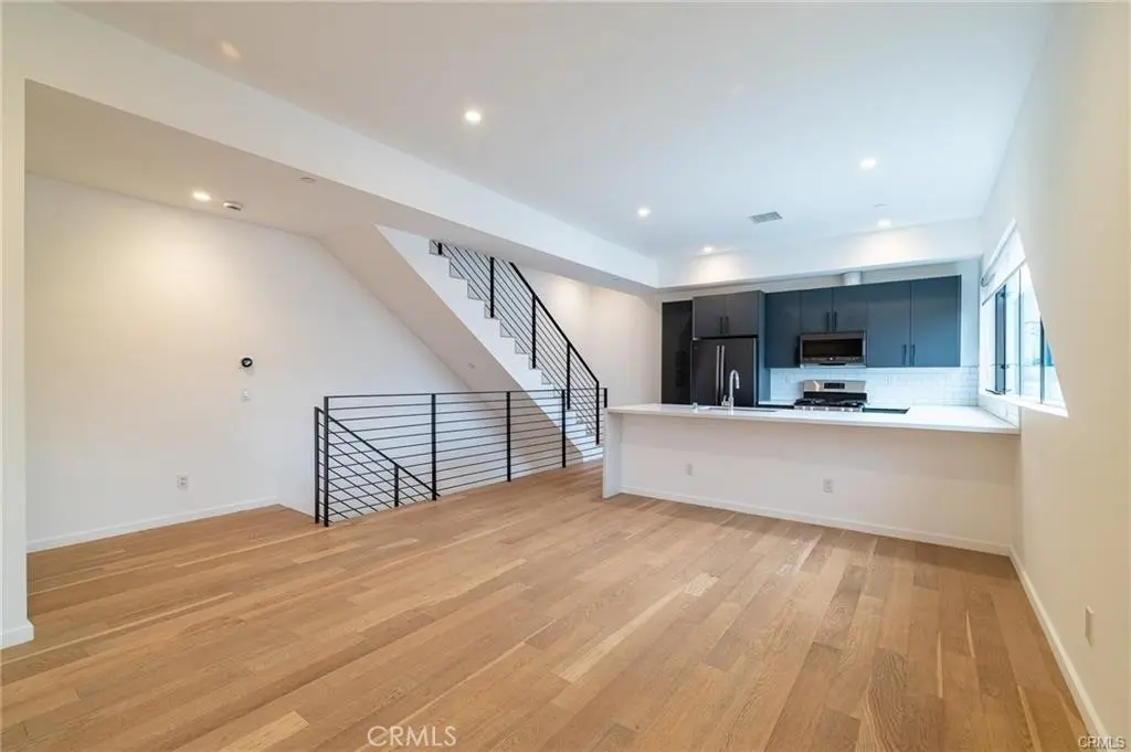 Single Family Residence for rent at 3726 Vinton 1/2, Los Angeles, CA featuring 3 beds and 3 baths