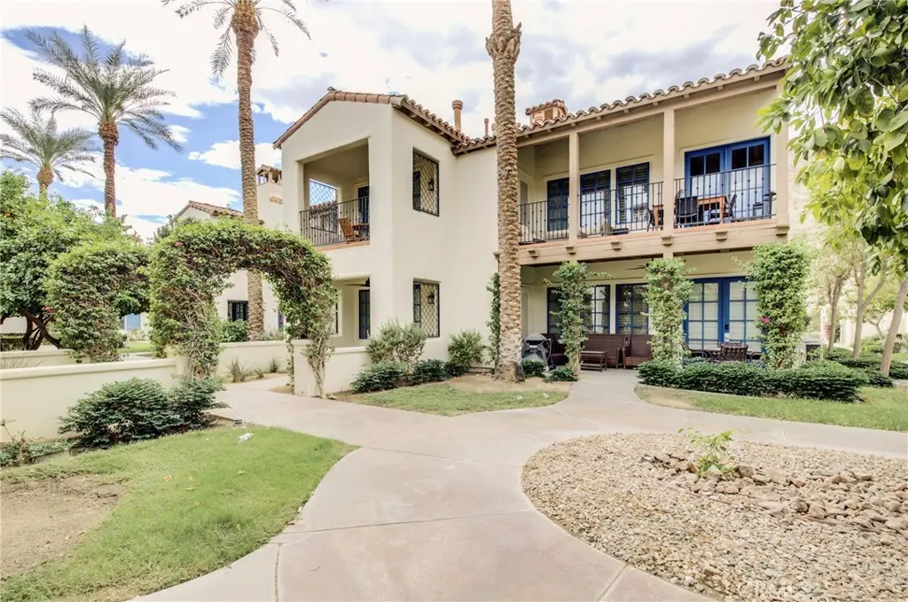 48568 Legacy, La Quinta, CA — listing photo 1