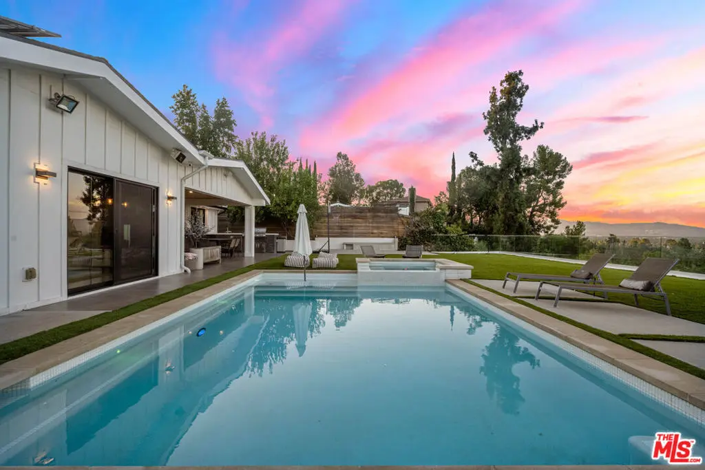 20461 Coulson Street, Woodland Hills, CA — listing photo 1