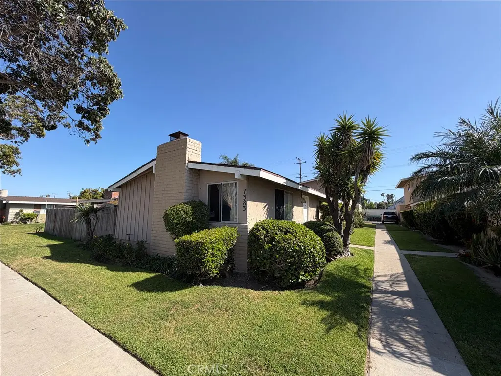 1383 Baker, Costa Mesa, CA — listing photo 1