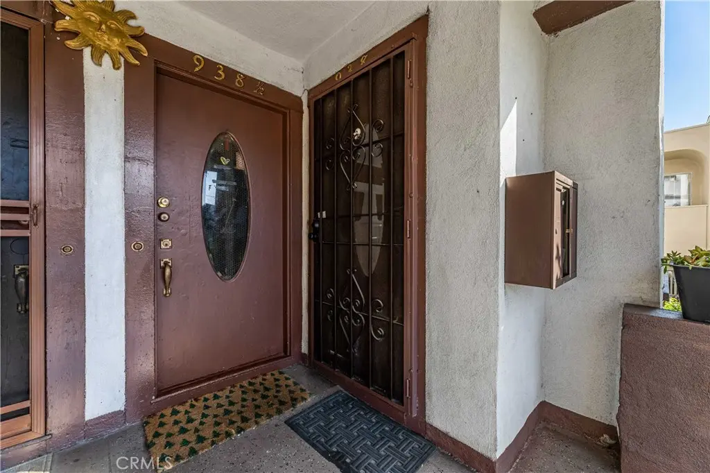 Quadruplex for rent at 938 Everett st, Los Angeles, CA featuring 1 bed and 1 bath