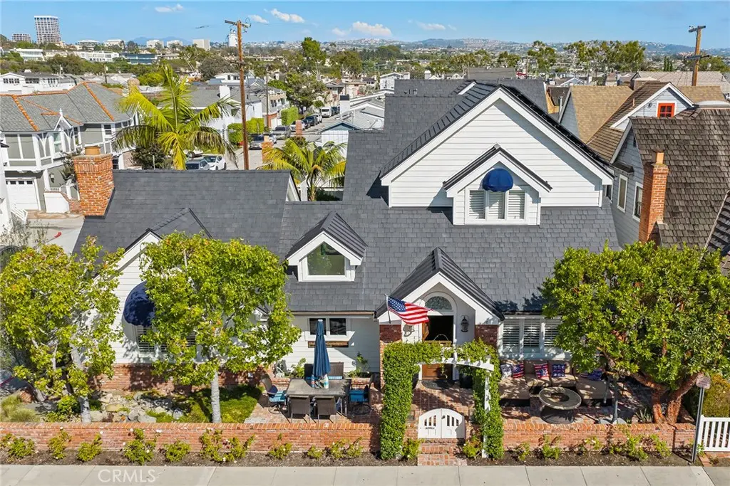 224 Coral, Newport Beach, CA — listing photo 1