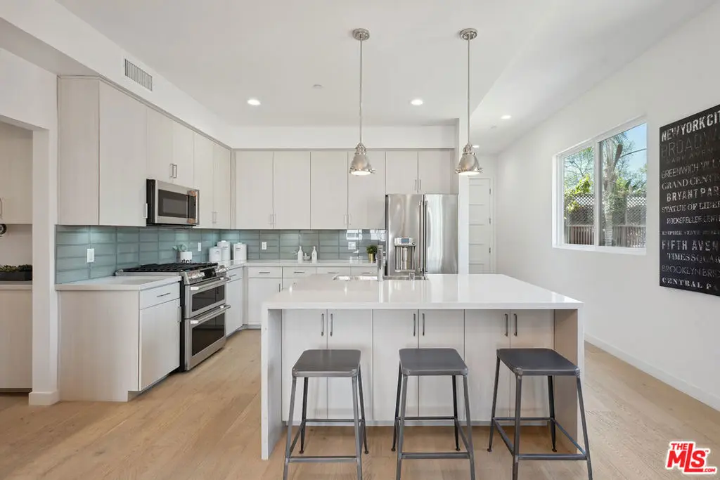 Condominium for sale at 1746 Garfield Place 203, Los Angeles, CA featuring 3 beds and 3 baths