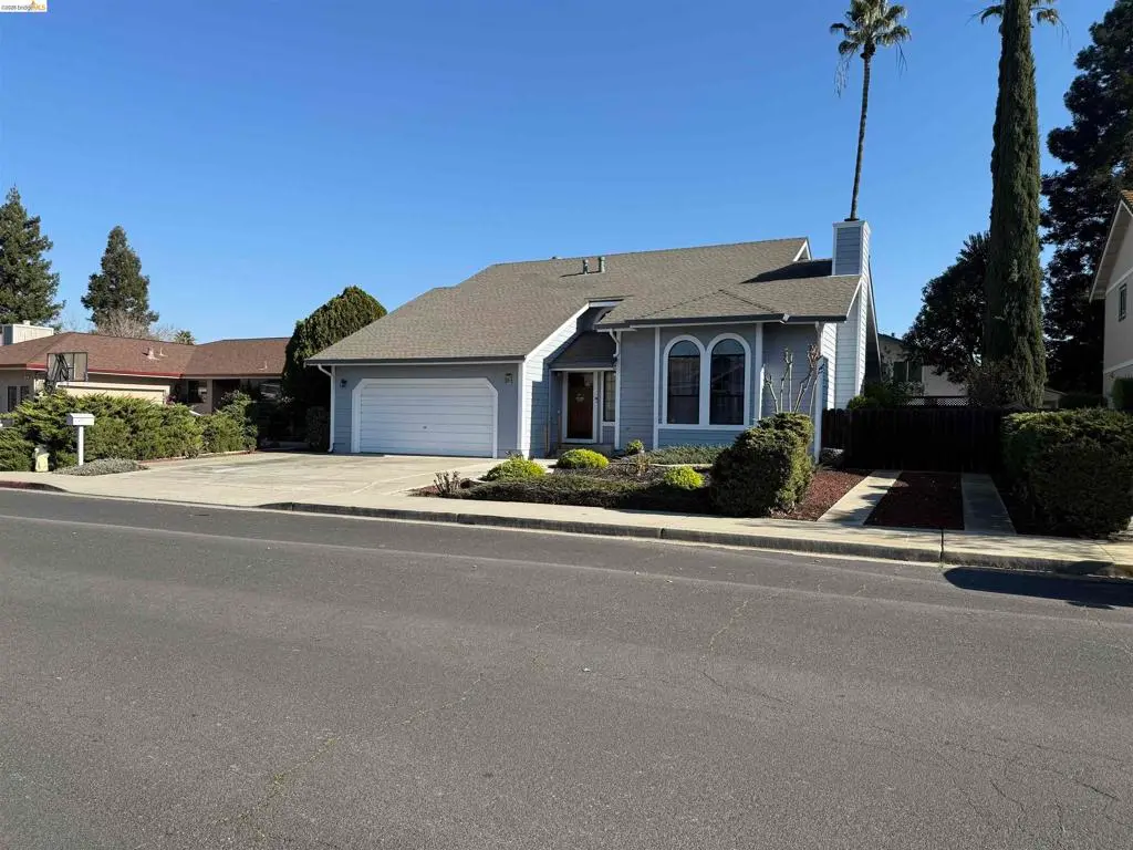 298 WILDBERRY LANE, Brentwood, CA — listing photo 1