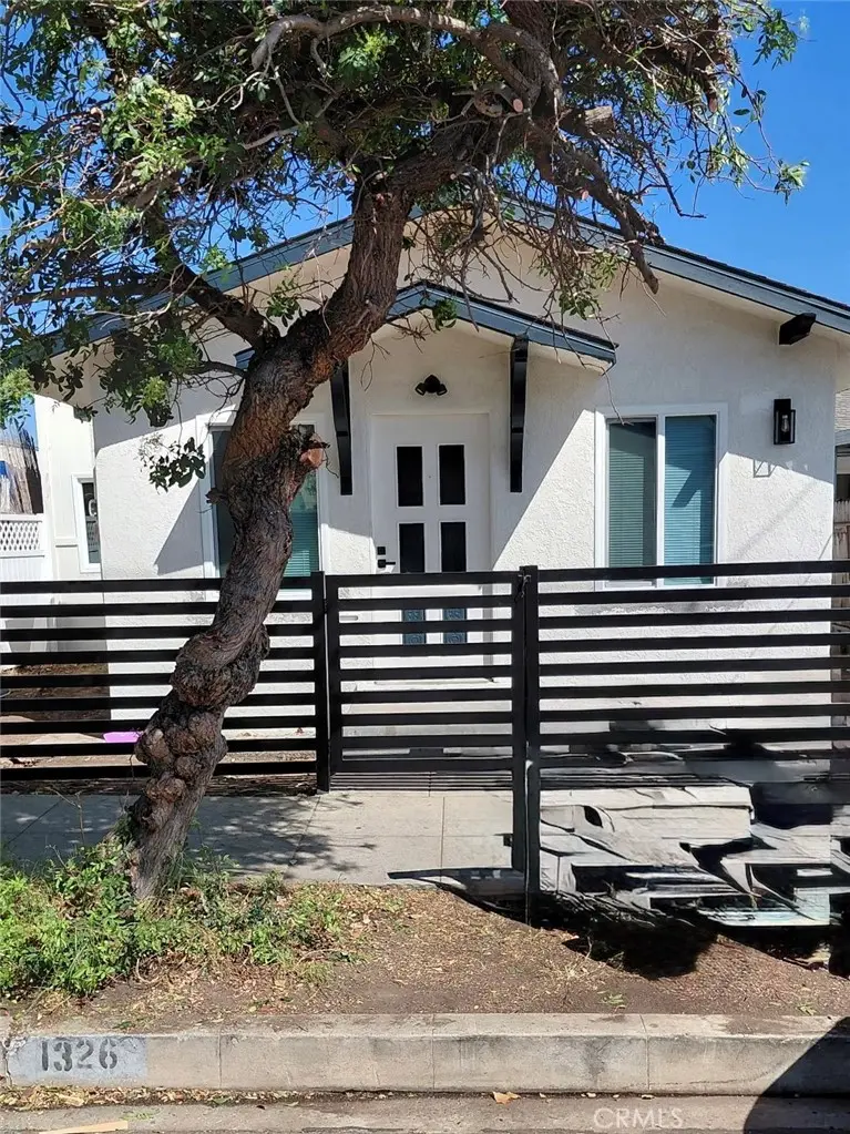 1326 S Cabrillo, San Pedro, CA — listing photo 1