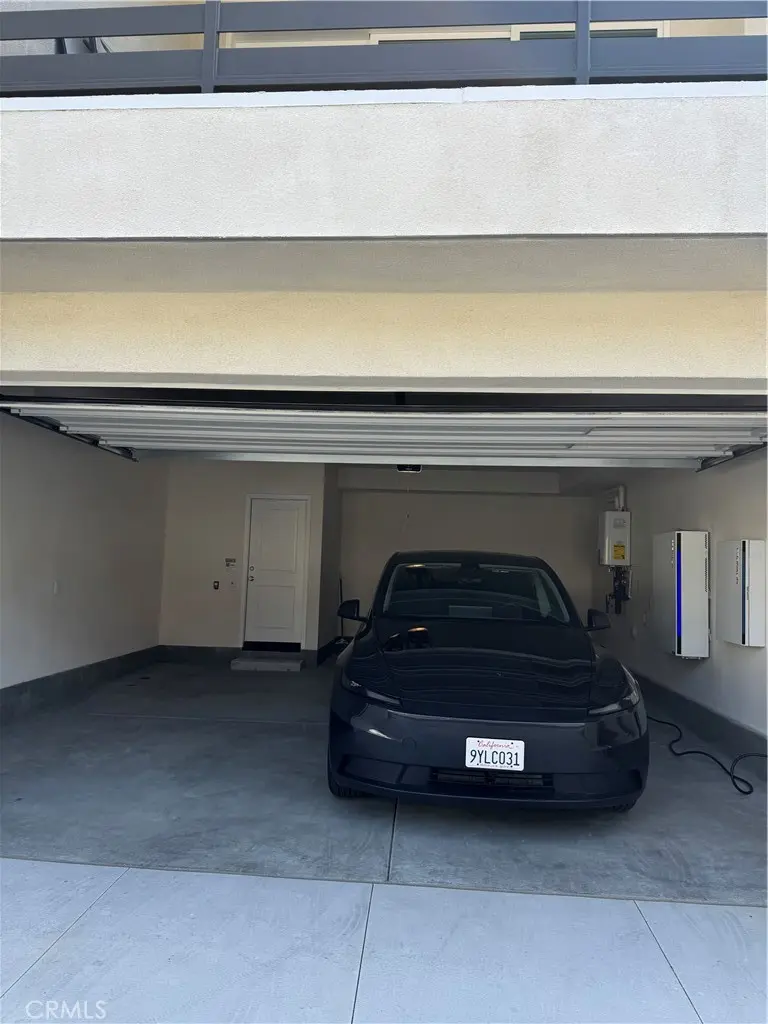 Condominium for rent at 154 Billings, Irvine, CA featuring 4 beds and 5 baths