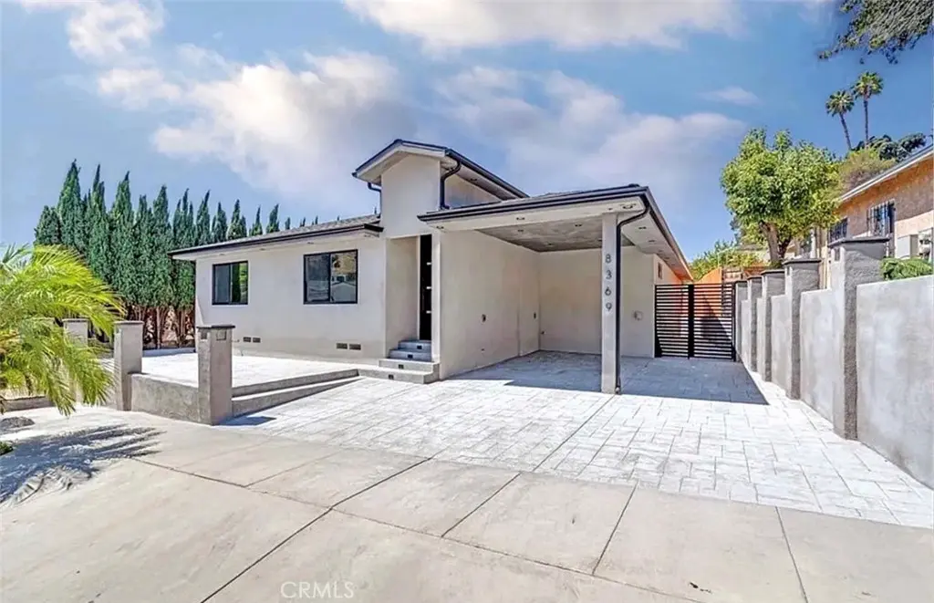 8369 Vine Valley, Los Angeles, CA — listing photo 1