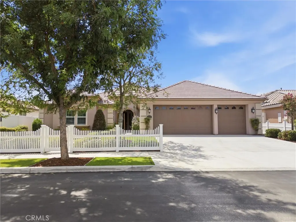 2909 Mandalay Place, Bakersfield, CA — listing photo 1