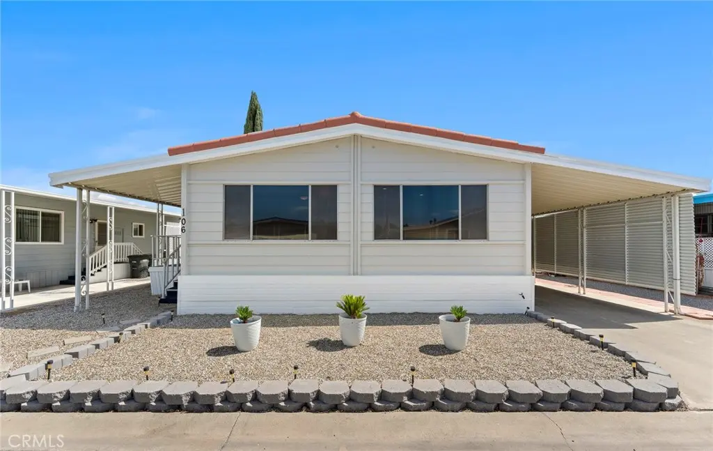 5001 W Florida 106, Hemet, CA — listing photo 1