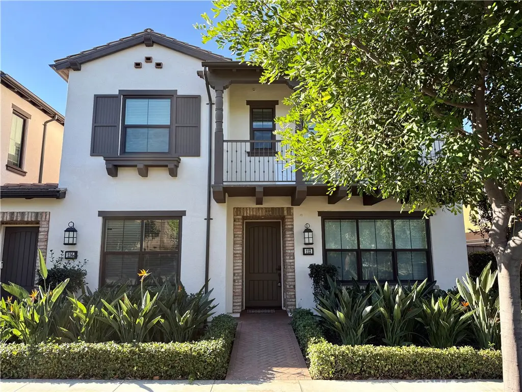 Condominium for rent at 112 Crescent Moon, Irvine, CA featuring 3 beds and 3 baths