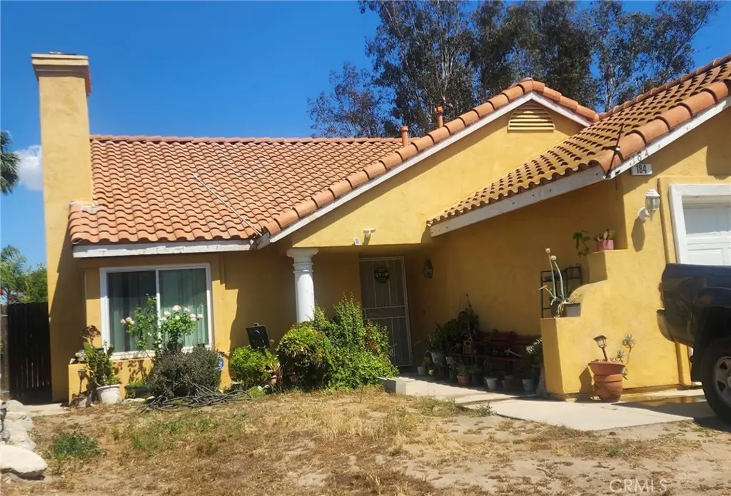 Single Family Residence for sale at 184 N Massachusetts, Lake Elsinore, CA featuring 3 beds and 2 baths