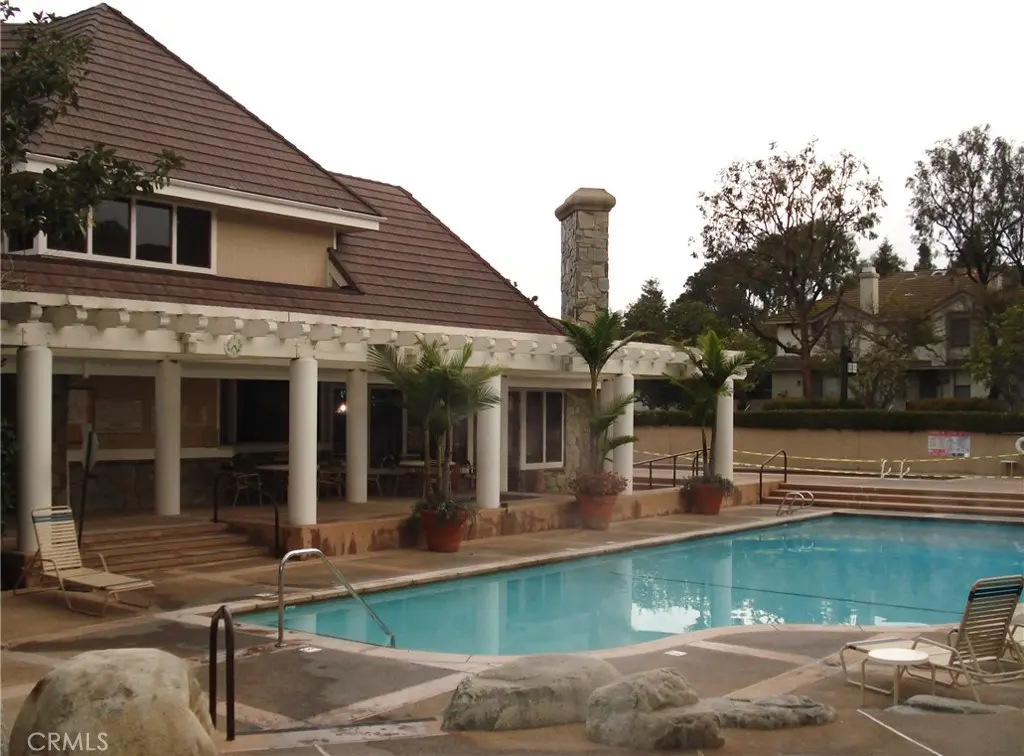 2571 Plaza Del Amo 302, Torrance, CA — listing photo 1