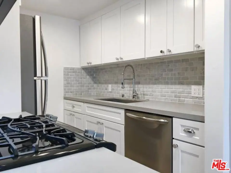Condominium for rent at 301 S SWALL Drive 202, Los Angeles, CA featuring 1 bed and 1 bath