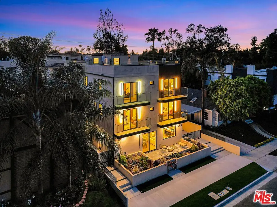 4329 Radford Avenue 2, Studio City, CA — listing photo 1