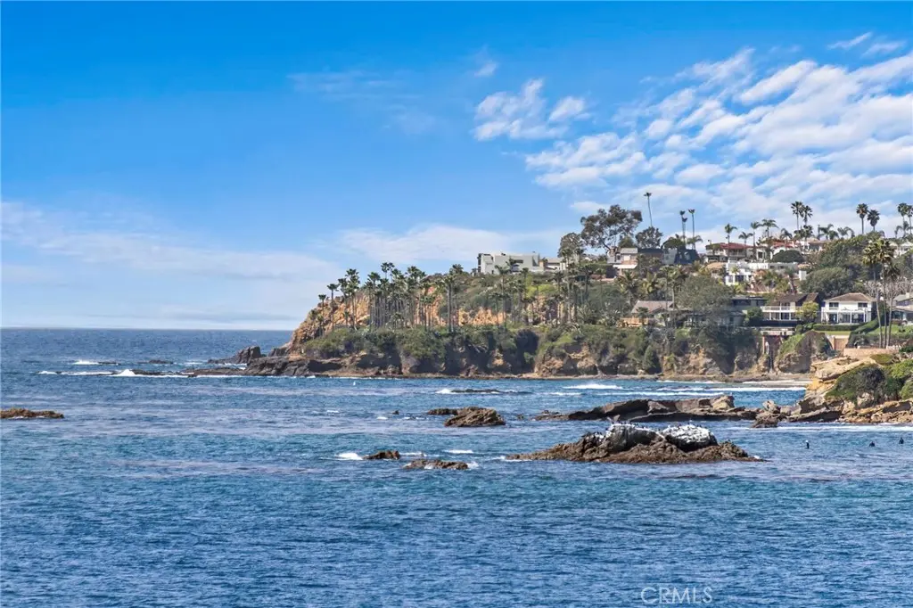 Apartment for rent at 609 Sleepy Hollow Lane 12, Laguna Beach, CA featuring 1 bed and 1 bath