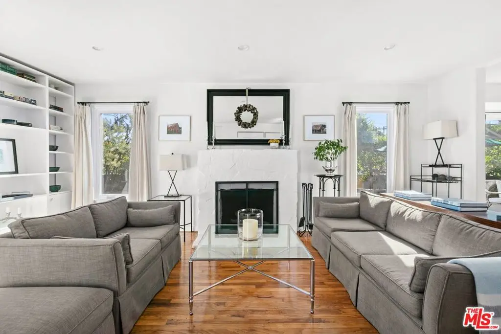 2430 30th Street, Santa Monica, CA — listing photo 1
