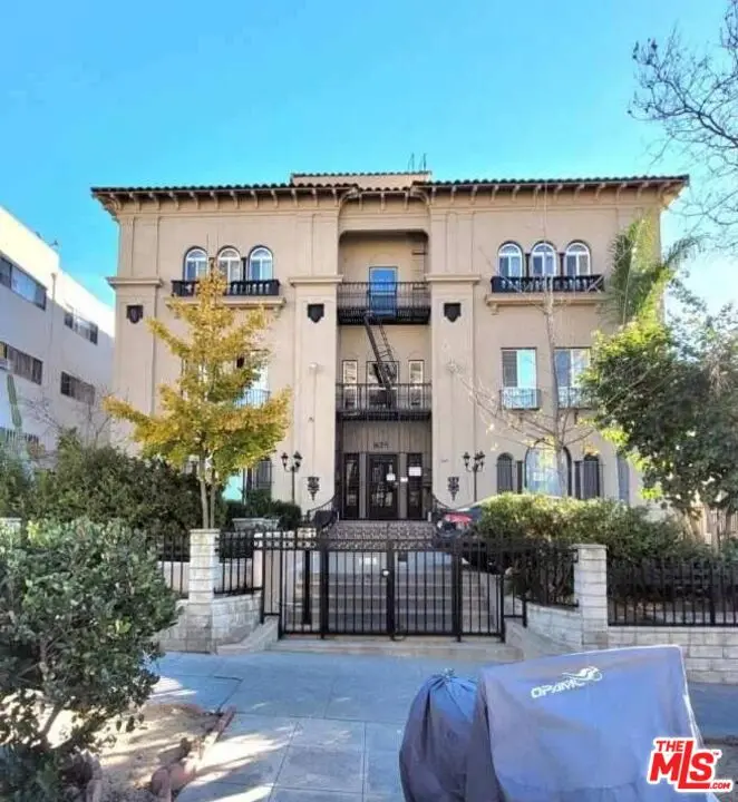 428 S Mariposa Avenue, Los Angeles, CA — listing photo 1