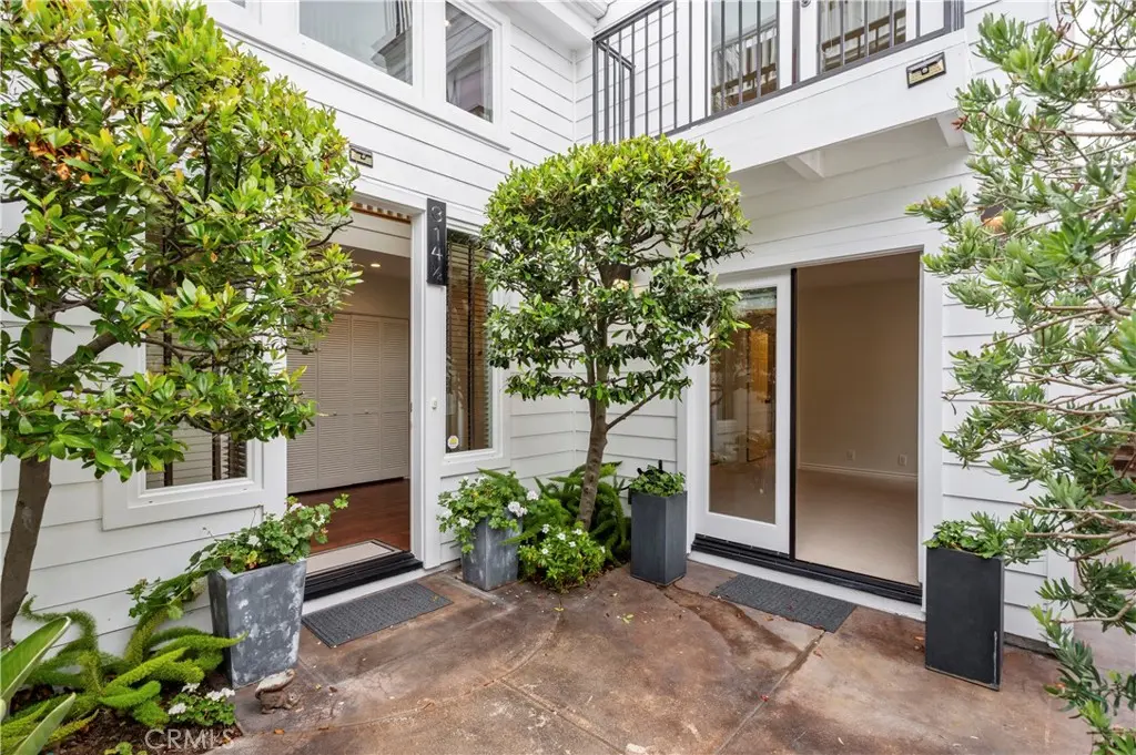 314 1/2 Larkspur Avenue, Corona Del Mar, CA — listing photo 1