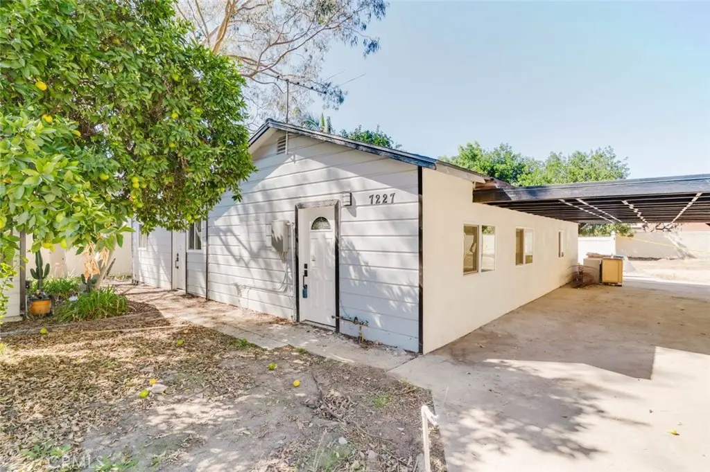 7227 Forbes Avenue, Lake Balboa, CA — listing photo 1