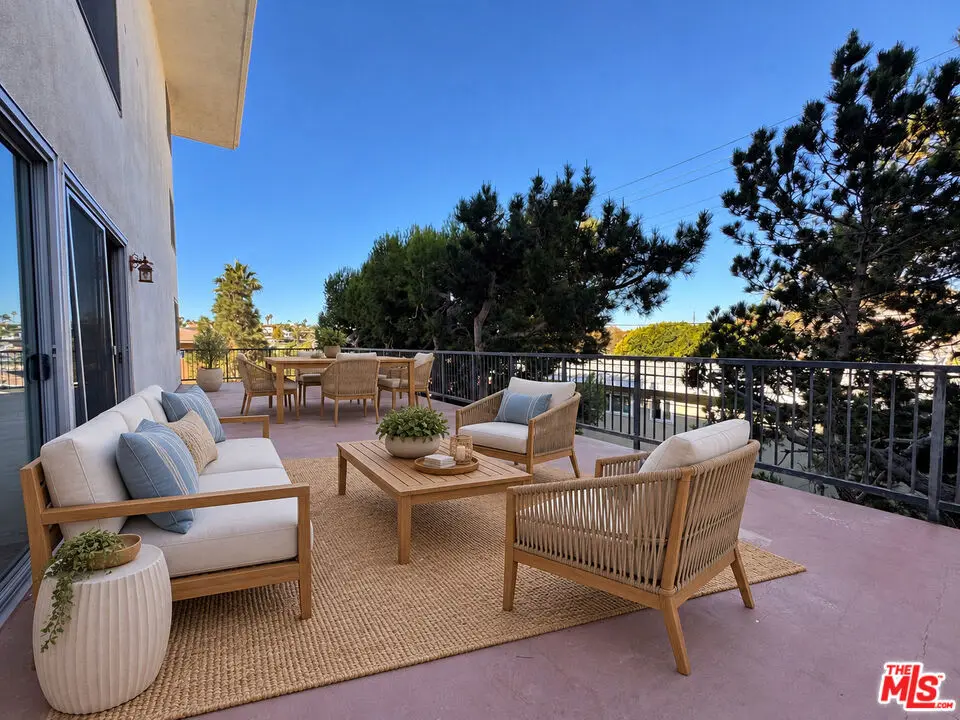 8701 Delgany Avenue 113, Playa Del Rey, CA — listing photo 1