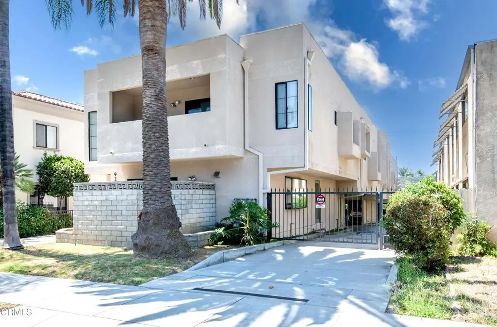 929 S Marengo Avenue 3, Pasadena, CA — listing photo 1