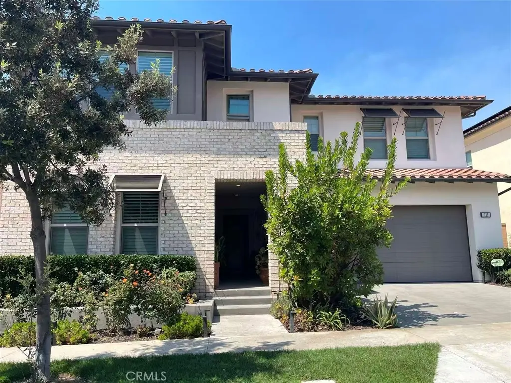 Single Family Residence for rent at 119 Parakeet, Irvine, CA featuring 4 beds and 5 baths