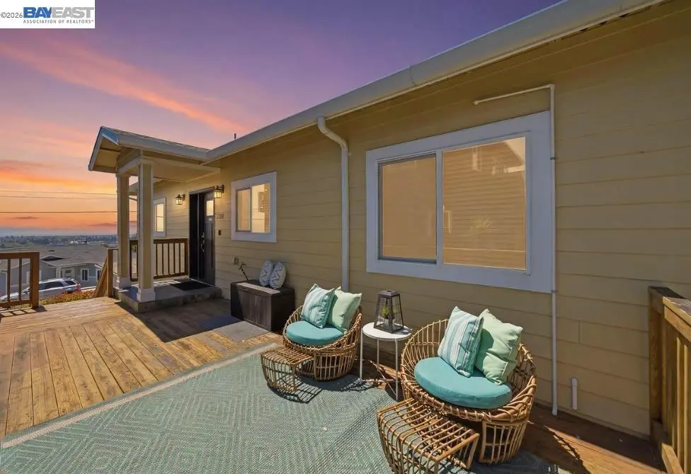 Residential Lease for rent at 17208 President Dr, Castro Valley, Alameda County, CA featuring 4 beds and 2 baths